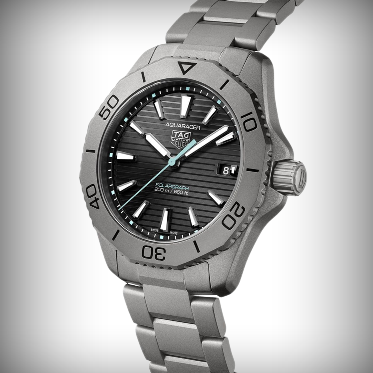 TAG Heuer Aquaracer Professional 200 Solargraph